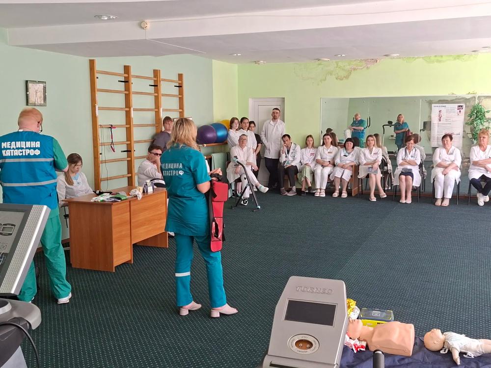 Мастер-класс на тему: "Оказание первой помощи пострадавшим при несчастных случаях"