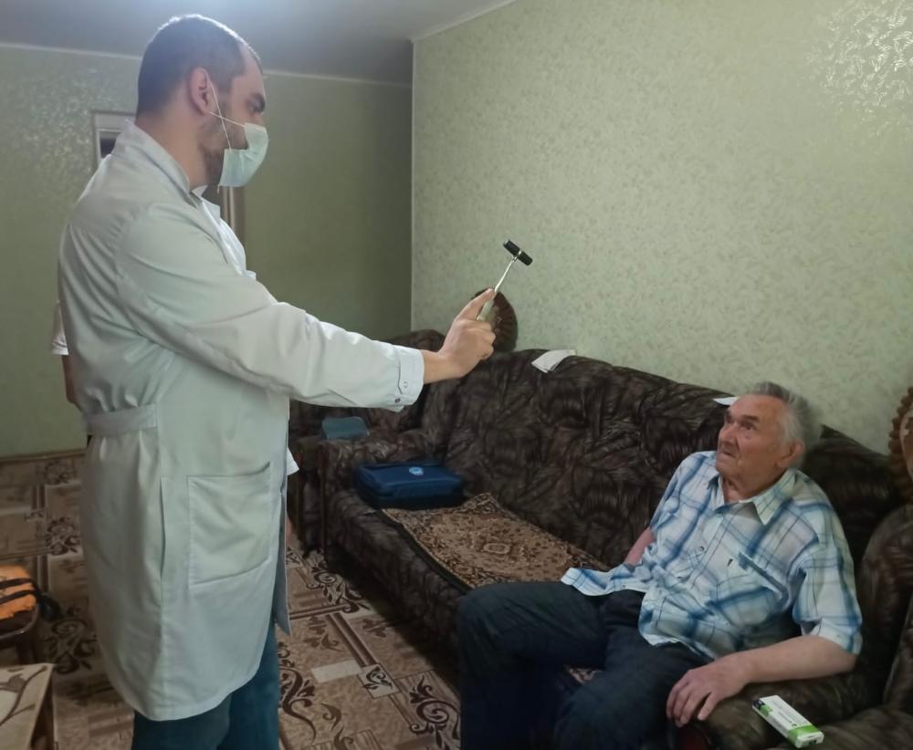 Тамбовский областной госпиталь для ветеранов войн продолжает диспансеризацию маломобильных граждан на дому.