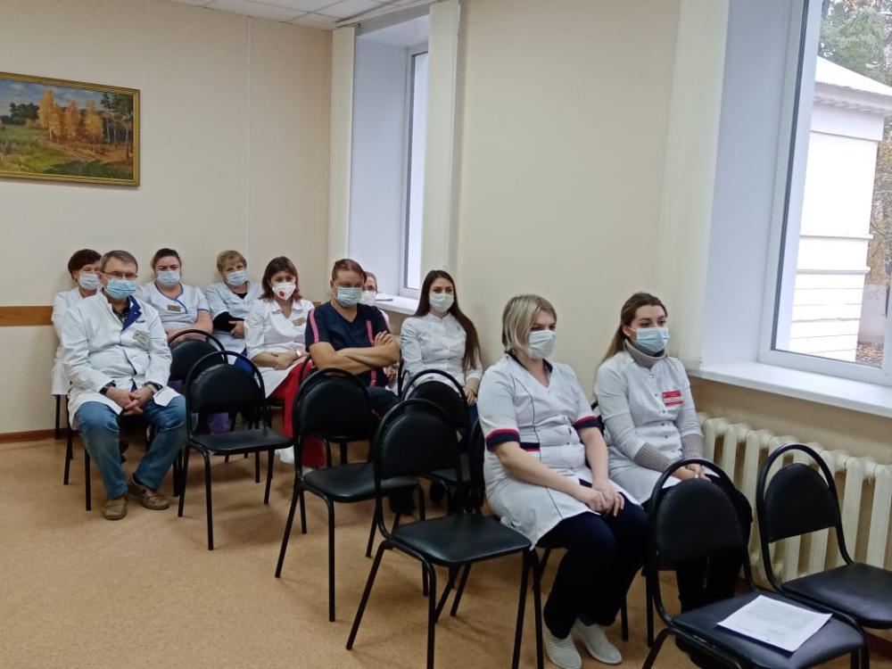 Сегодня в конференцзале областного госпиталя ветеранов состоялся семинар с медицинскими работниками по теме «Холера»
